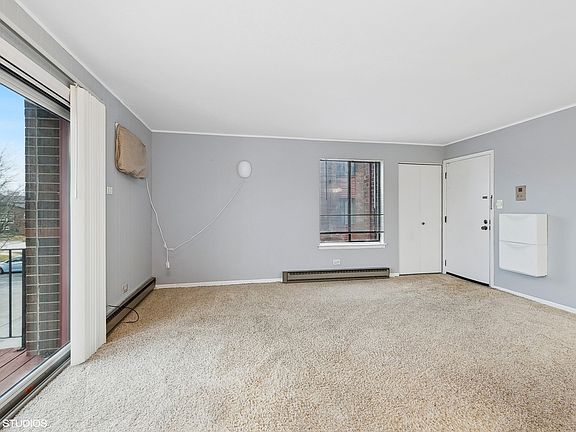 4th image of 15712 Terrace Dr #Oak2