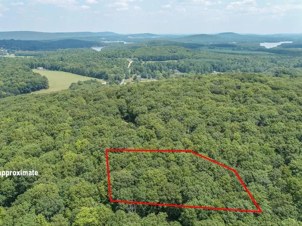 2 Farmview Ln, Oakland, MD 21550