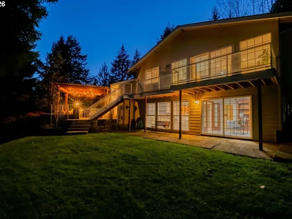 7955 NW Hope Dr, Corvallis, OR 97330
