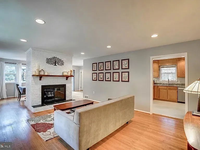 6405 Yates Ford Rd — Photo 2