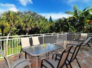 643 Calle De Peru, Sarasota, FL 34242
