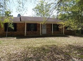 2807 Circle Lake Dr, Little Rock, AR 72206