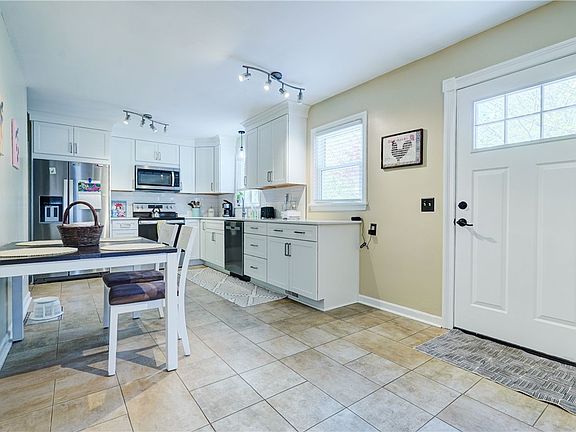 5th image of 5662 Palmyra Rd