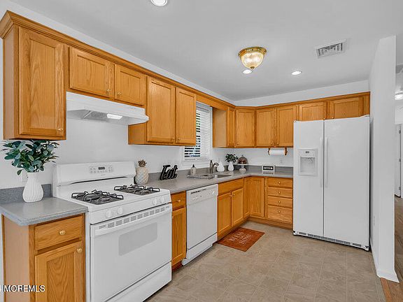 5th image of 717 Morris Boulevard