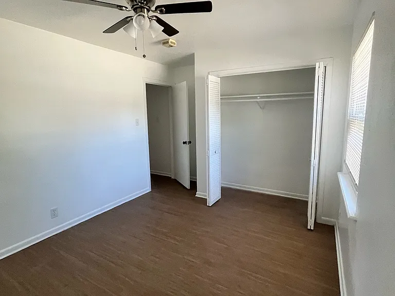 110 Leighton Dr — Photo 5
