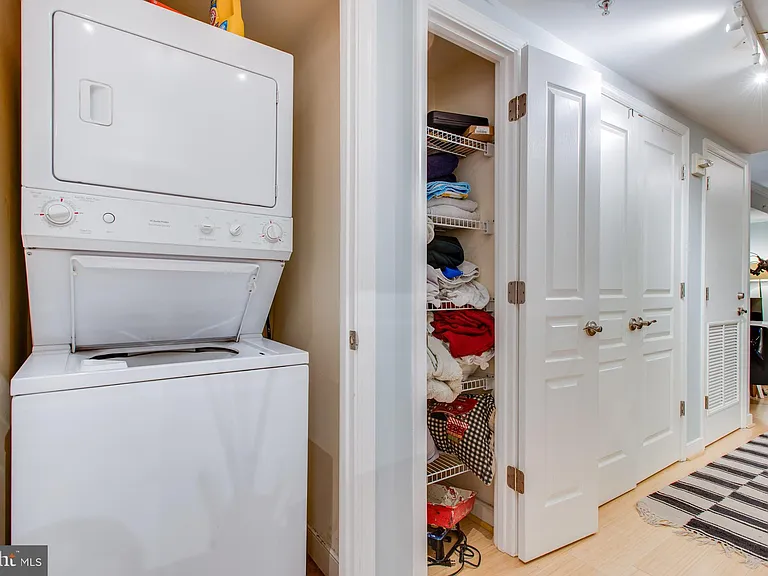 631 D St NW #638 — Photo 23