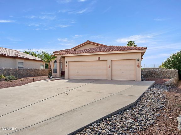 3rd image of 256 Avenida Mirador