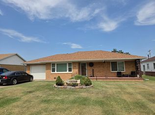 511 W 15th St, Russell, KS 67665