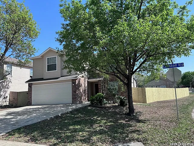 4 bed, 2.5 bath, 2430 sqft, $1,985 — Photo 1