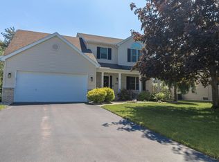 9068 Village Meadows Dr, Temperance, MI 48182