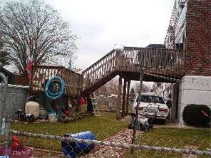 2nd image of 12225 Sweet Briar Rd