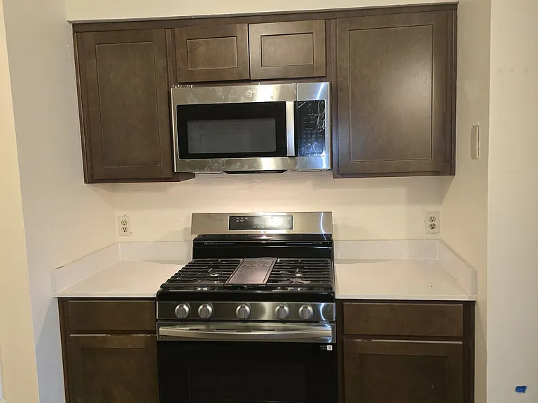 New Kitchen & Appliances