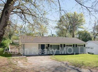 4712 E 44th St, Kansas City, MO 64130
