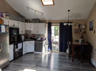 7114 Spruce Ln, Cresco, PA 18326