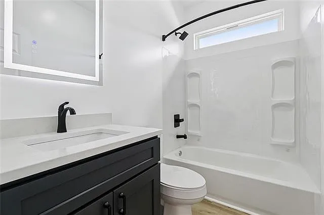 2258-60 N Galvez St #1-2 — Photo 7