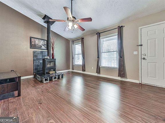 5th image of 25 Mission Ridge Dr SW