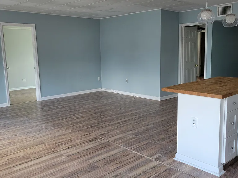 4153 Athens Ave — Photo 5
