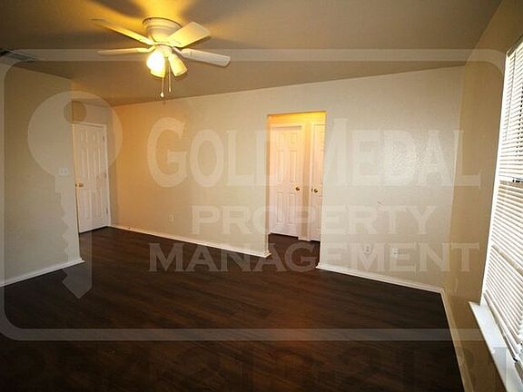 2nd image of 3304 Barcelona Dr