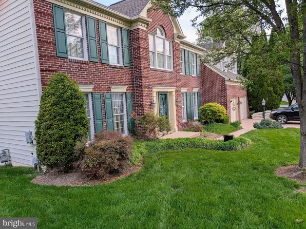 19804 Sovereign Ct, Germantown, MD 20876
