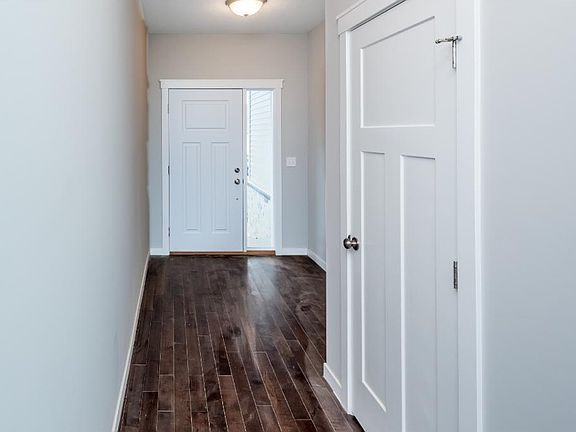 2nd image of 10750 Knollwood Ln