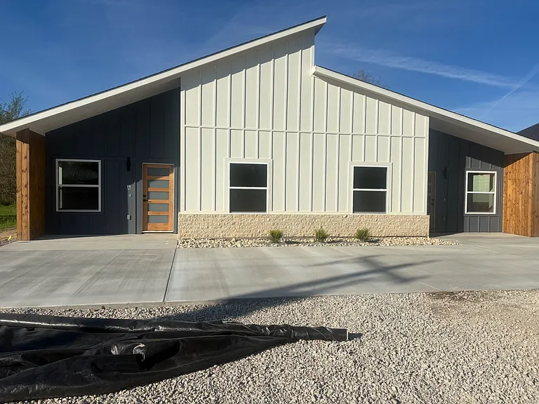 427 County Road 1502 #D — Photo 1