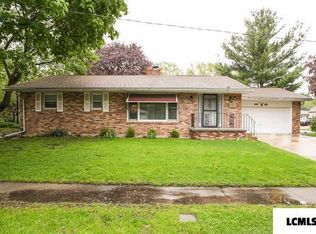 21 Ethell Pkwy, Normal, IL 61761