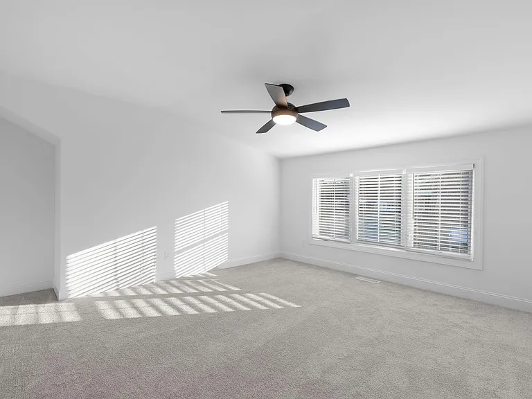 5619 Johnson Woods Ct — Photo 27