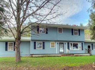 6735 Cyprus Dr, Central Pt, OR 97502