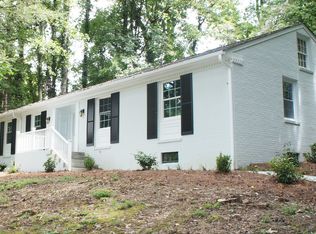 2910 Wesleyan Ln, Winston Salem, NC 27106