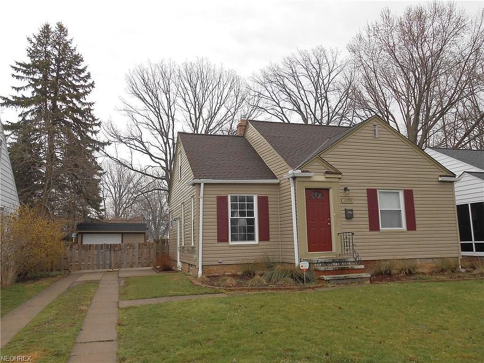 1st image of 4575 W 226th St