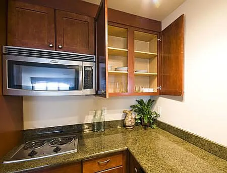 Catalina Apartments — Photo 2