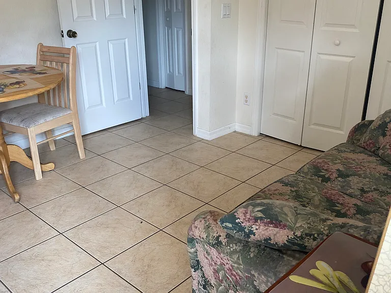 12120 Granada Dr — Photo 10