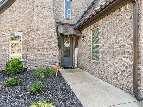 2nd image of 305 Sterling Pl