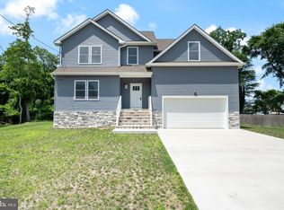 605 Bay Blvd, Bayville, NJ 08721