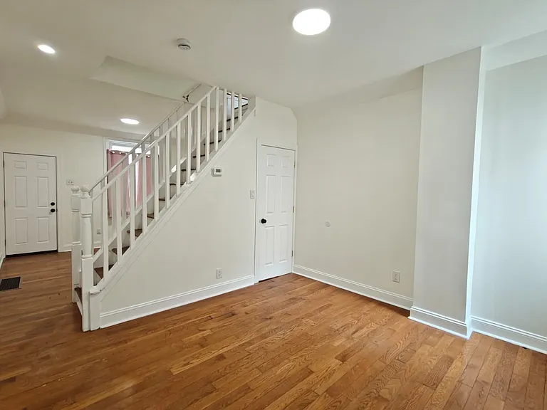 2406 E Harold St #2 — Photo 5