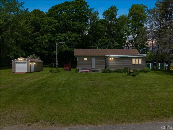 9985 Briggs Rd, Remsen, NY 13438