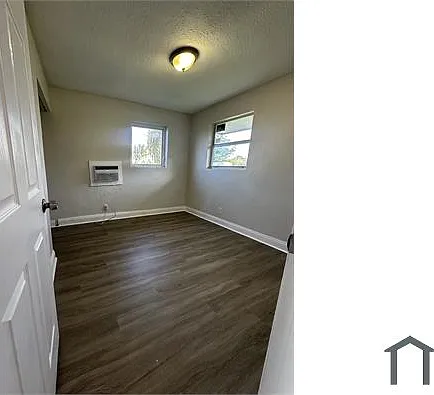 11840 SW 212th St — Photo 8