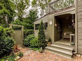 141 Hale St #2, Beverly, MA 01915