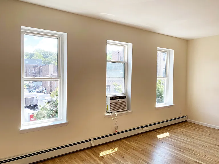 537 Warburton Ave #4 — Photo 6
