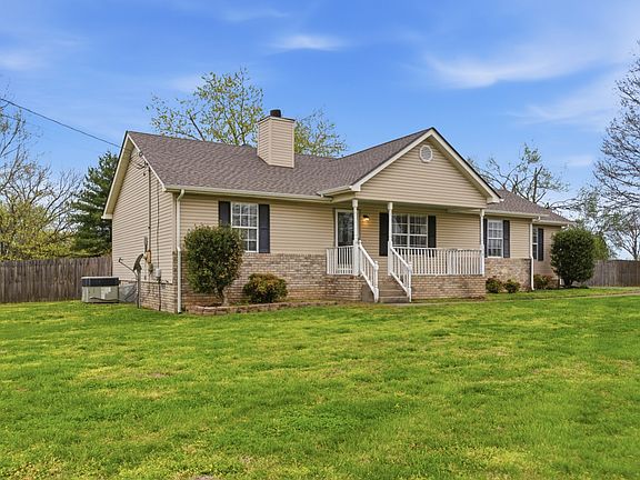 2nd image of 750 Walnut Ridge Dr