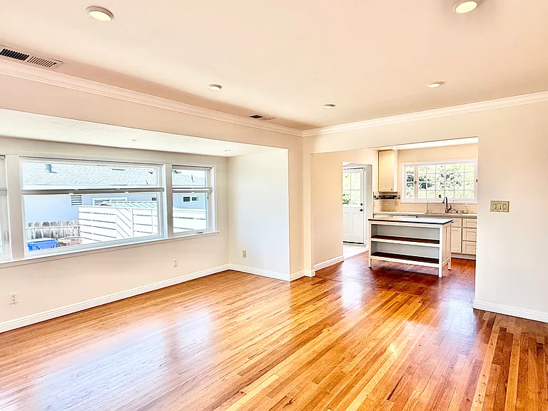 5907 Bernhard Ave — Photo 5