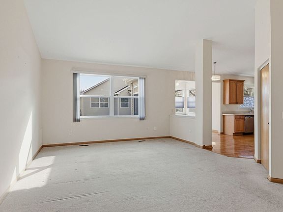 2nd image of 1547 W Cadillac Cir