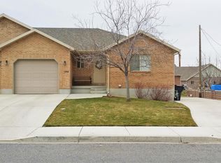 194 S Canyon Ave, Springville, UT 84663