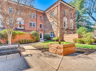 1105 N Pitt St APT 3B, Alexandria, VA 22314