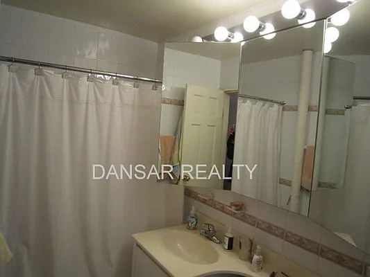 Rented by JK Dansar Corp | media 23