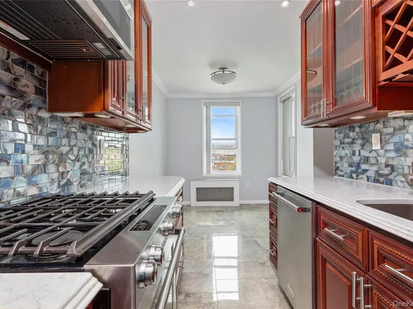 60th Street 34th Avenue #6D, Woodside, NY 11377