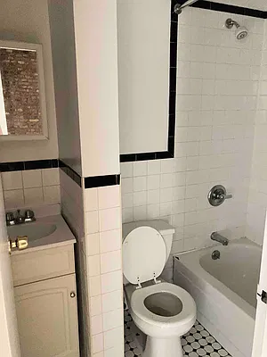 Rented by Crosstown Apartments NYC | media 14