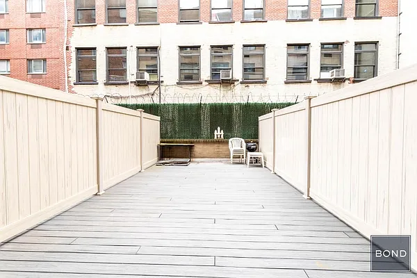 Rented by Bond New York | media 16