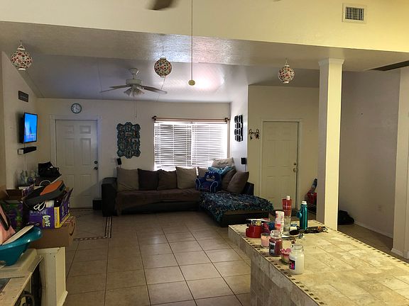 4th image of 21155 Gephart Ave