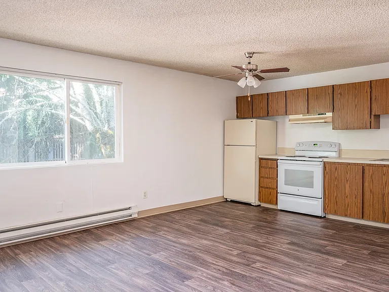 Rose Villa Apartments — Photo 17